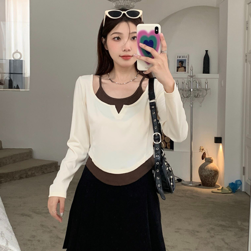 Large size right shoulder long-sleeved T-shirt for women spring and autumn new style fat mm hot girl slimming fake two-piece niche short tops