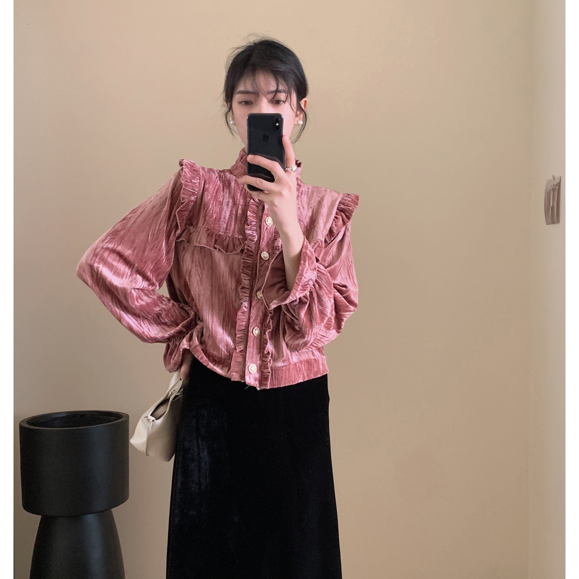 實拍 早春 復古。重工 木耳邊 絲絨襯衫