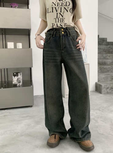 Real shot of autumn high-waisted wide-leg straight retro washed jeans