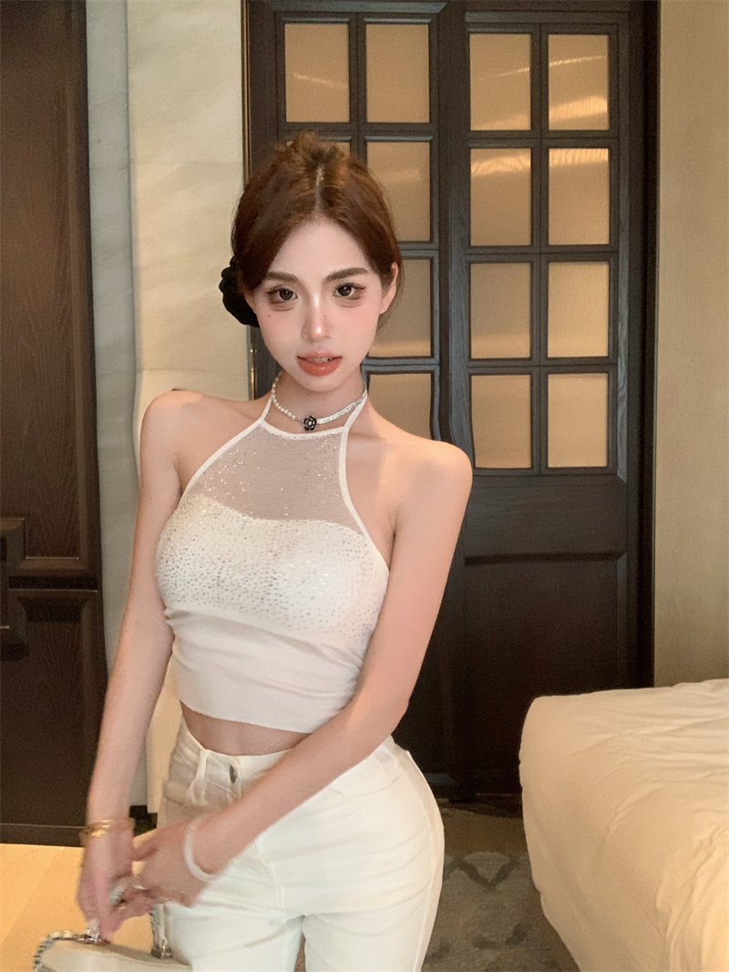 實拍  白色閃閃閃掛脖吊帶背心女純欲修身打底內搭帶胸墊上衣