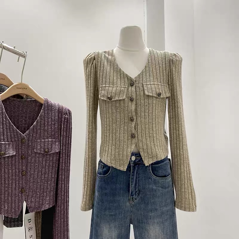 2024 Spring New Korean Style Single-breasted V-neck Purple Knitted Cardigan Women’s Slim Short Top Short Jacket