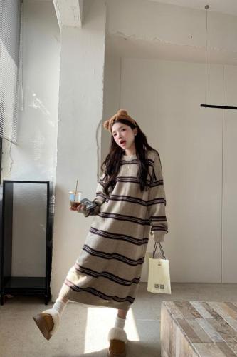 Real shot ~ Retro lazy knitted round neck pullover cashmere sweater Korean style thickened loose dress