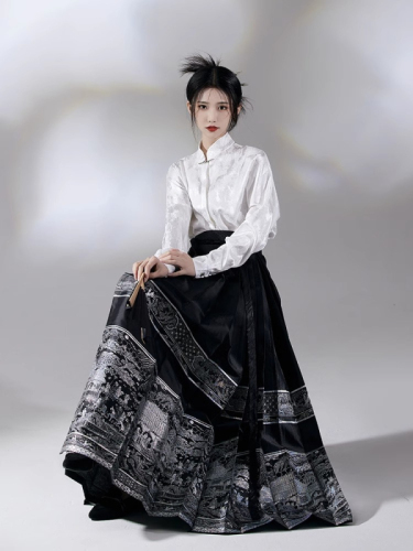 新中式轻国风马面裙套装女春秋高级感气质长袖上衣半身裙子两件套