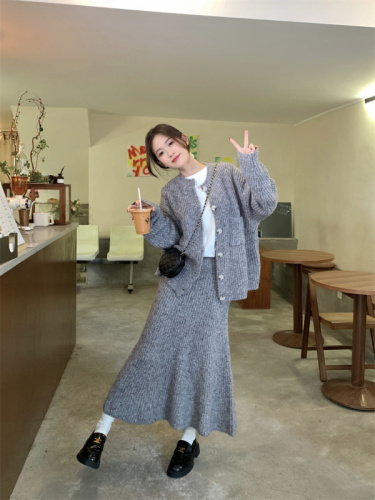 Actual shot of Korean style lazy style round neck knitted sweater cardigan jacket + A-line fishtail skirt suit