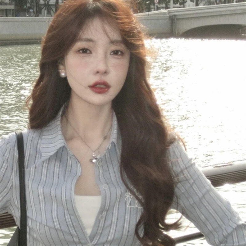 下擺U型長袖正肩襯衫女獨特别致設計小眾學院風上衣