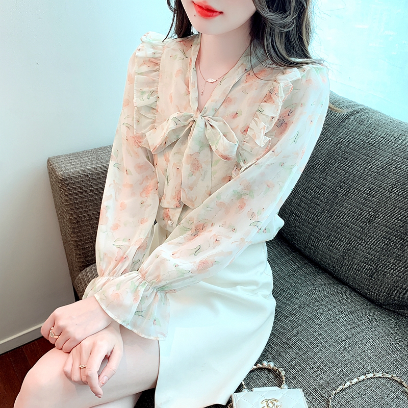 French light mature floral chiffon top for women 2024 spring and autumn new style chic design niche long-sleeved shirt