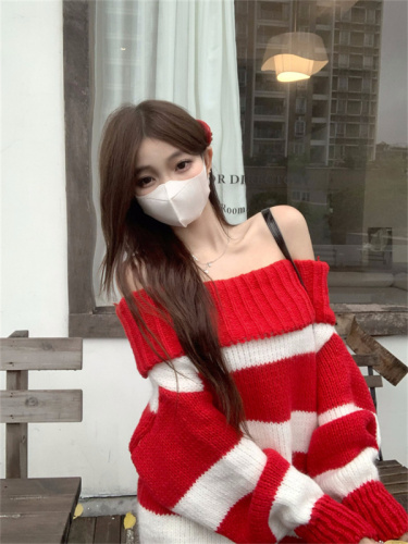 Actual shot of spring new loose striped lazy style one-shoulder red sweater
