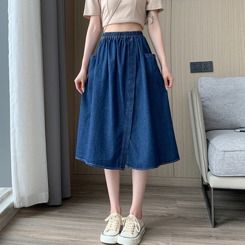 Real shot of large-size high-waisted denim pure cotton washed skirt for women in spring, loose and slimming, Korean version with back slit, mid-length