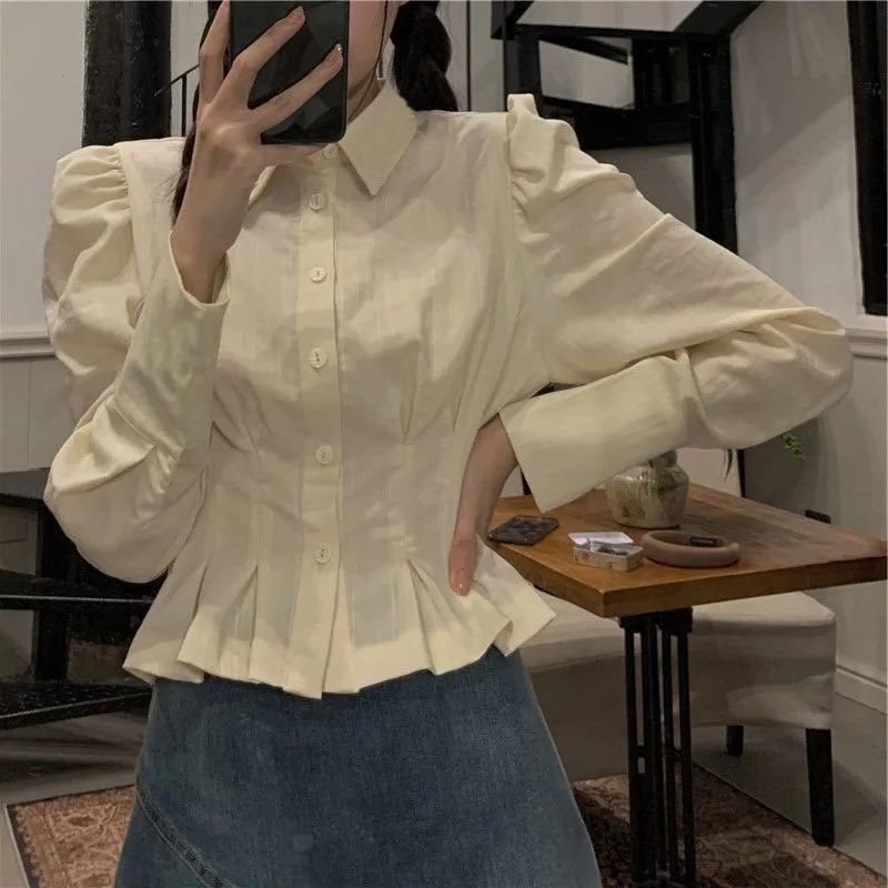 Short shirts for women, gentle spring and autumn wear shirts, new French chic tops with super fairy design