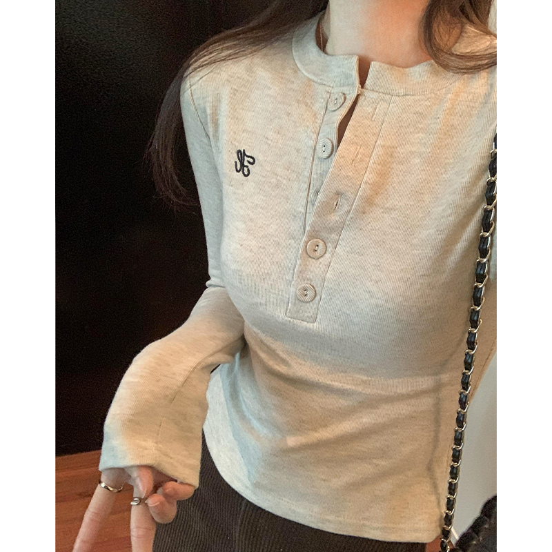 Real shot of brushed button half open collar embroidered short casual versatile niche long-sleeved T-shirt 2024 spring top