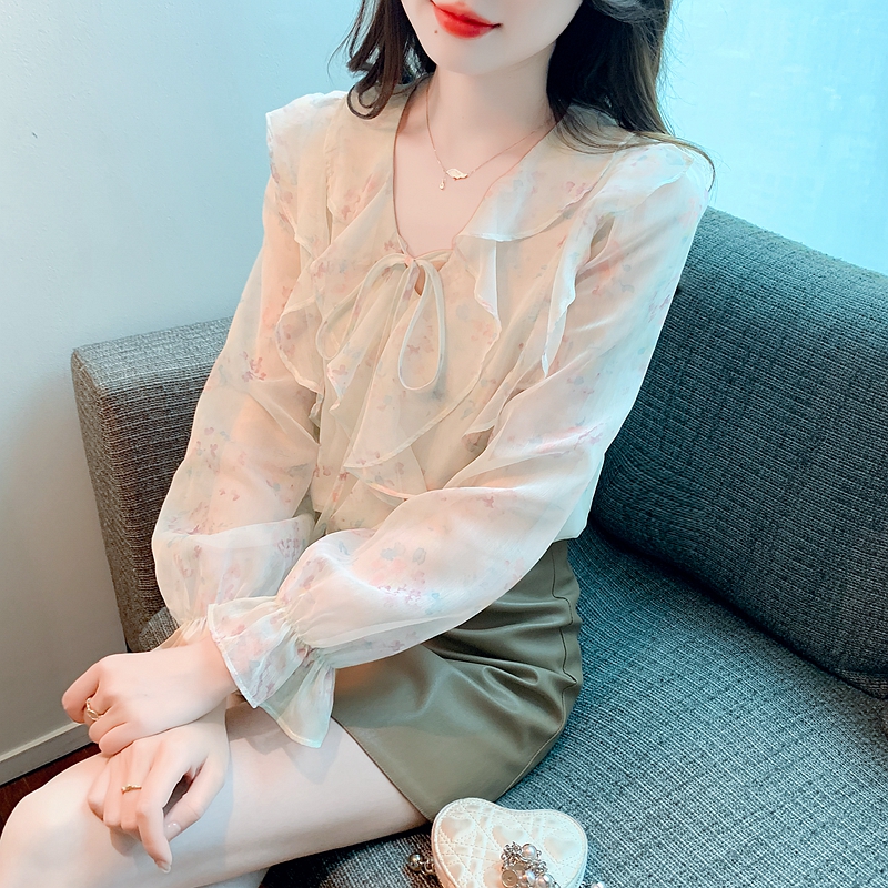 2024 spring and autumn new French floral V-neck spring chiffon shirt, chic and beautiful chiffon shirt top