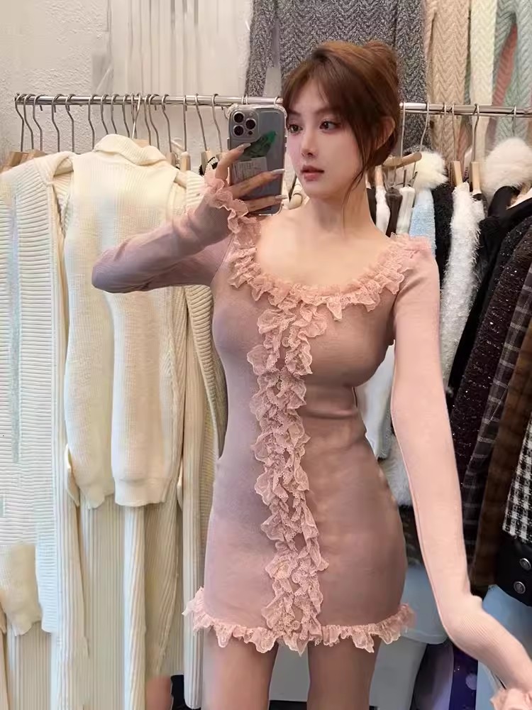 Lace Square Neck Long Sleeve Dress Women's Winter Waist Covering Hip Skirt Sweet Spicy Slim Fit Skirt