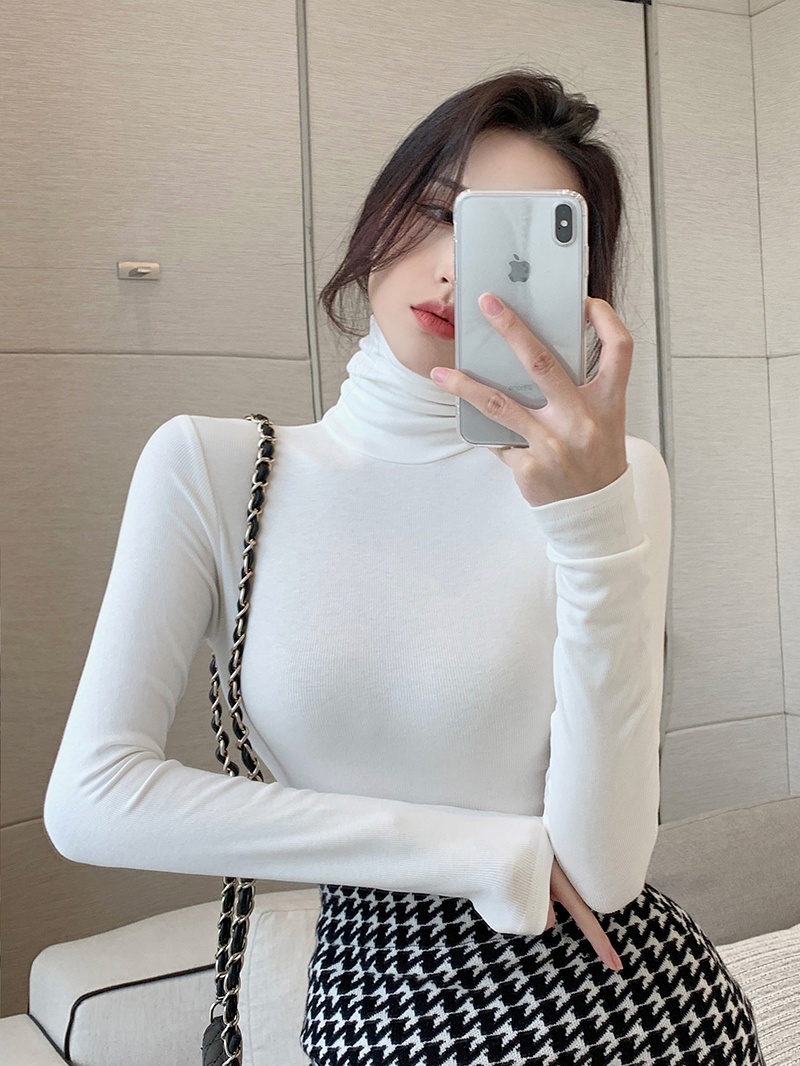 Actual shot of turtleneck bottoming shirt for women with stacked collar and thickened warm brushed long-sleeved T-shirt