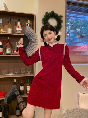 Actual shot of red New Year shirt, new Chinese-style Republican style retro cheongsam, fur stitching hollow dress