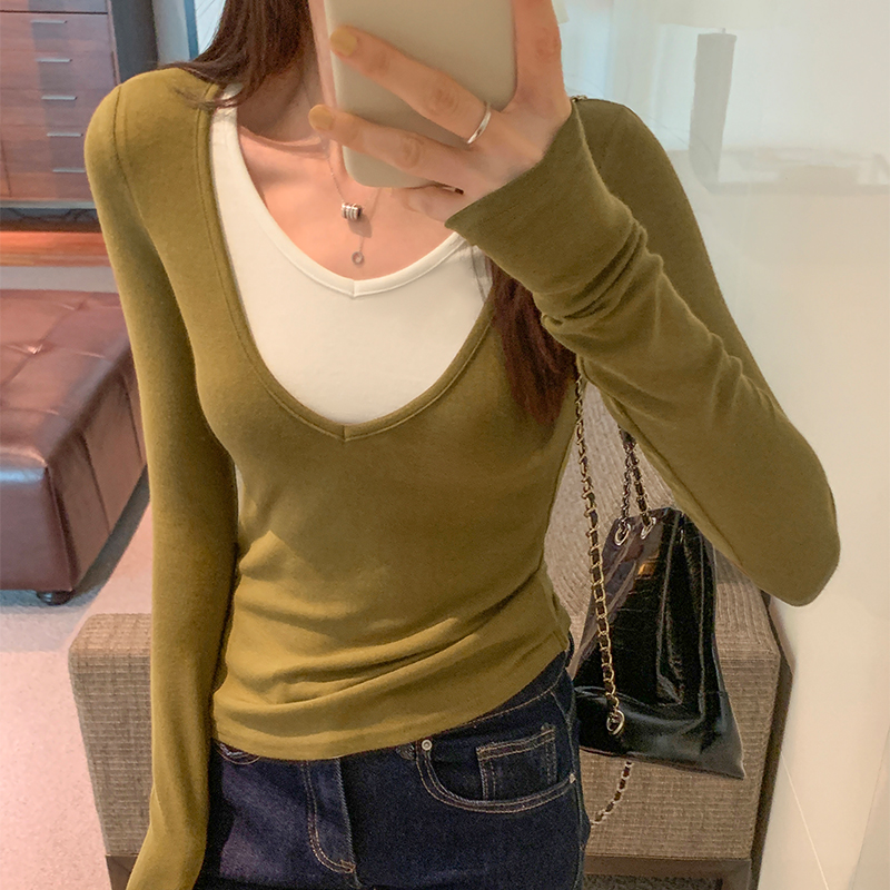 Actual picture V-neck contrasting color splicing fake two-piece long-sleeved T-shirt bottoming shirt for women autumn and winter new style top