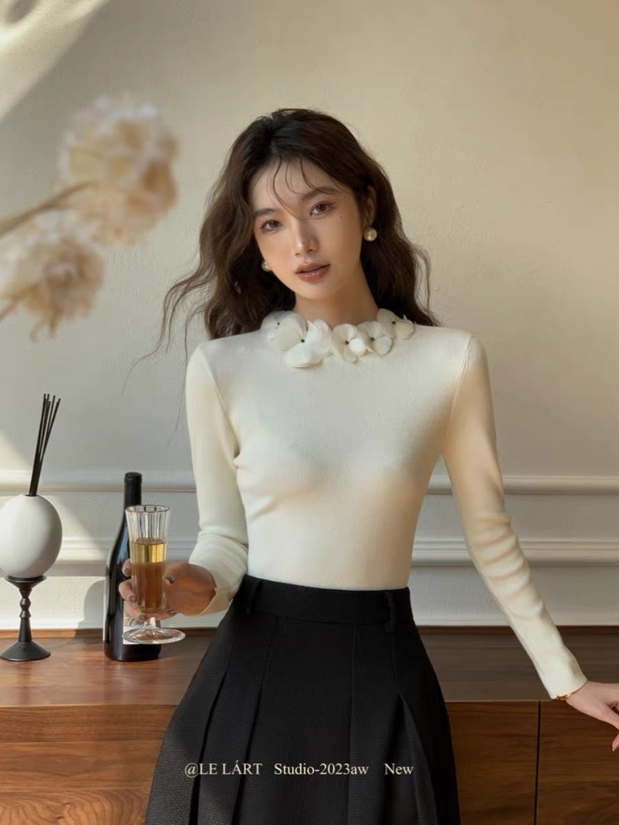法式氣質花朵領針織打底衫女毛衣秋冬高級感超好看別致絕美小上衣