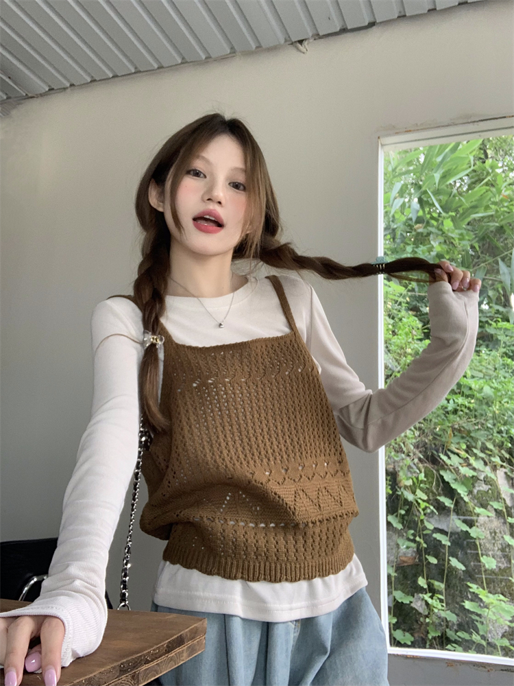 Real shot!  ~Solid color basic pullover knitted long-sleeved bottoming sweater + knitted hollow camisole two-piece set