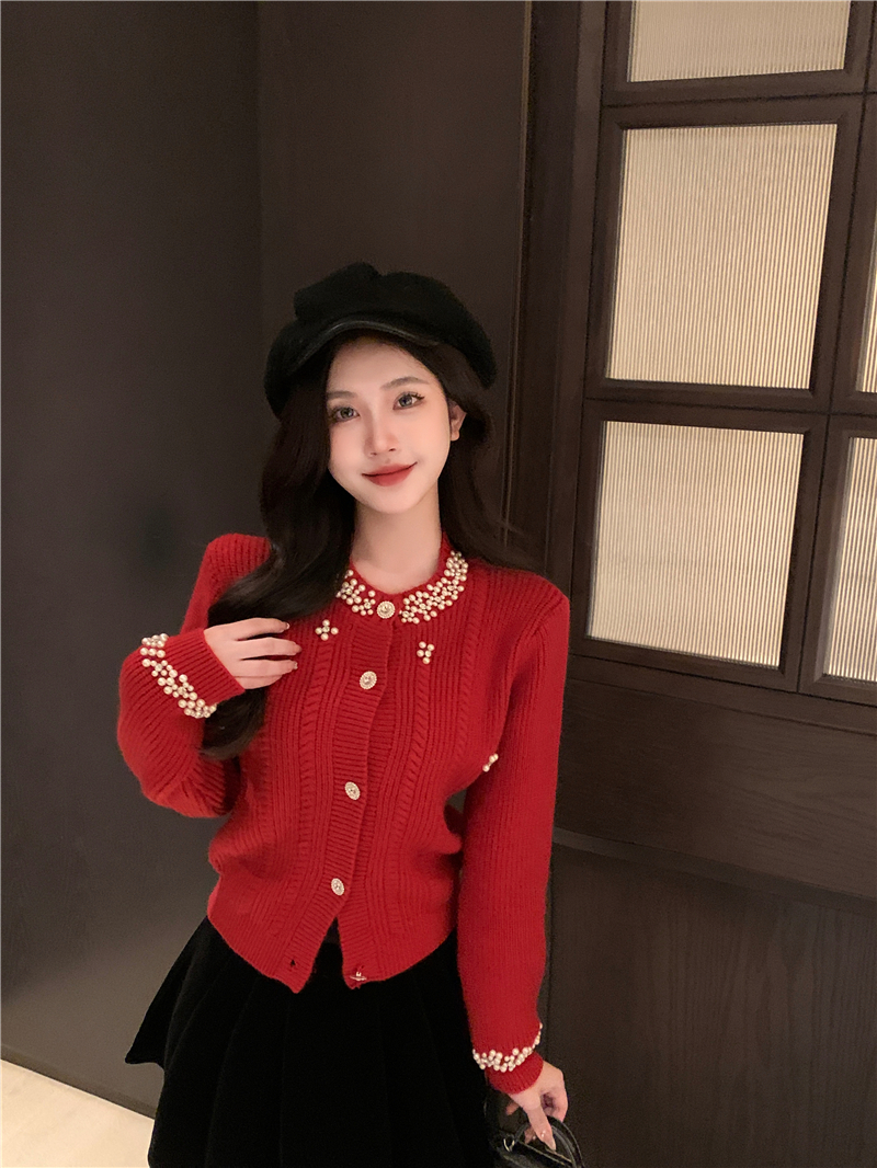 Actual shot of New Year red small fragrance heavy industry beading exquisite French knitted cardigan gentle and sweet sweater for women