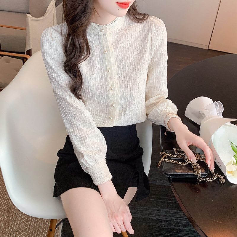 2024 Spring and Autumn New French Retro Stand Collar Shirt Lace Pearl Button Design Sweet Top Women's Clothing