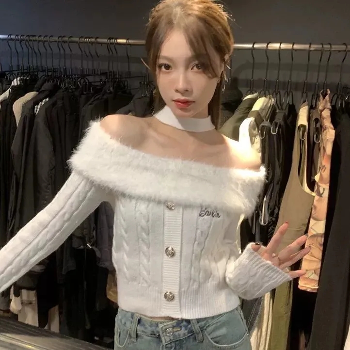 Tmall quality new slim fit short twist pure lust style hot girl halter neck off-shoulder white sweater top