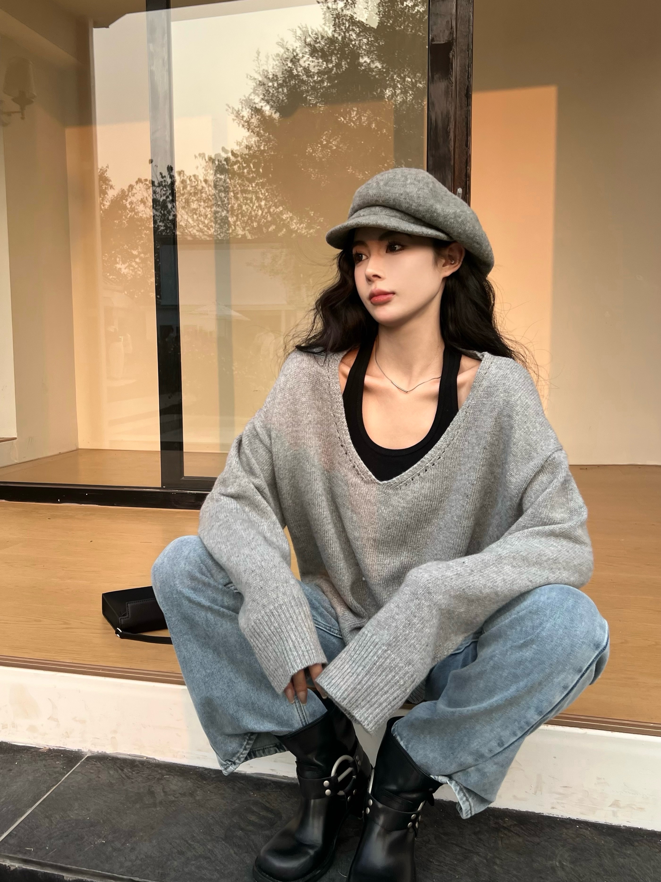 Actual shot of lazy style pure desire V-neck loose sweater, versatile basic and essential base layer vest