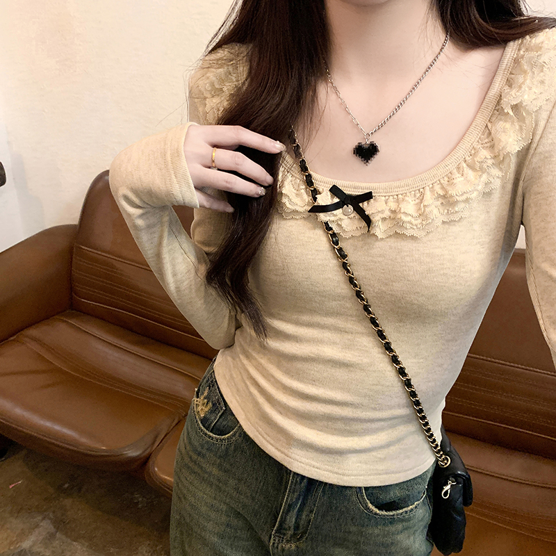 Real shot of sweet style lace stitching round neck bottoming shirt for women in spring with unique bow and elegant top