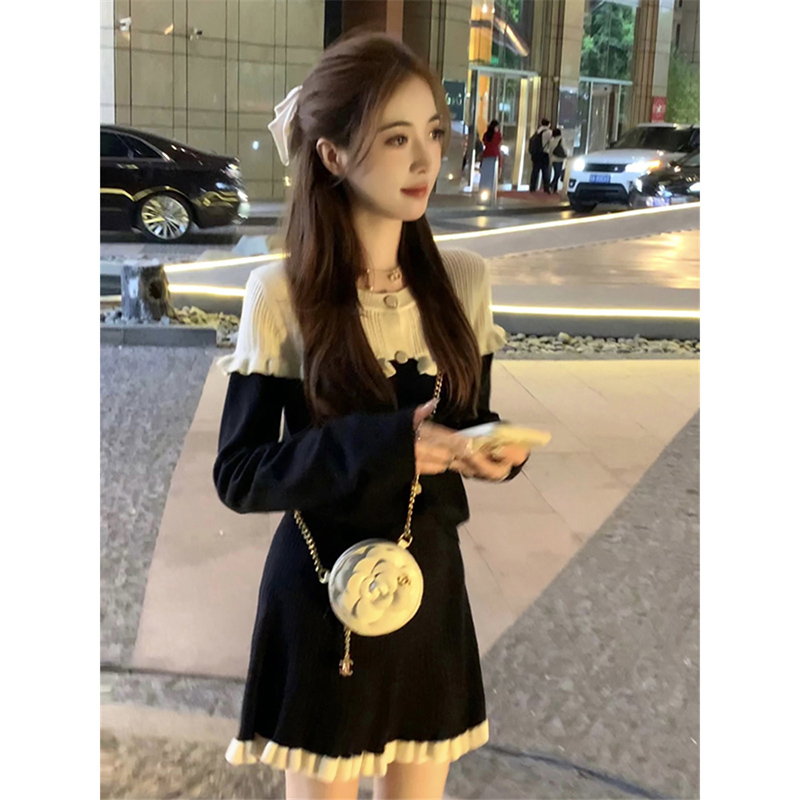 Quality Early Autumn Outfit Set Women's New Autumn Clothes with Knitted Tops and Skirts Temperament Two-piece Set