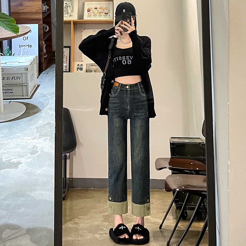 Real shot of 2024 early spring women's jeans retro slimming tall loose nine-point cigarette casual pants
