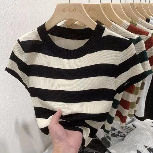 French short round neck striped sweater for women 2024 new summer age-reducing beautiful sweater with temperament and casual top