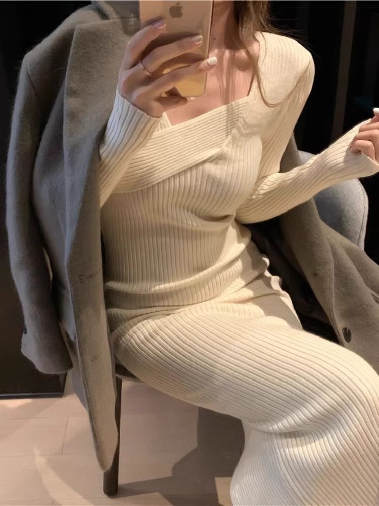 New autumn and winter design and temperament knitted inner dress women's small slim mid-length skirt