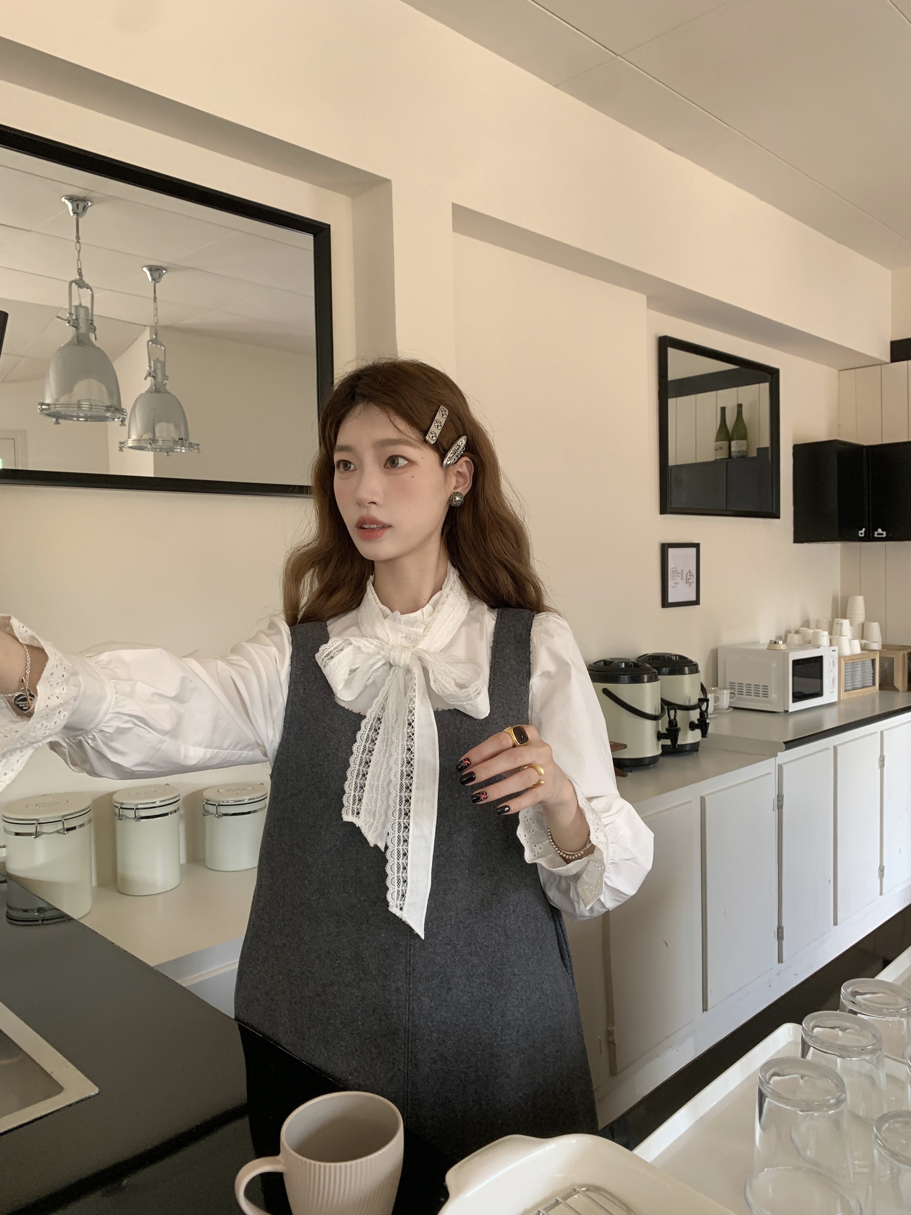 2024春款法式蕾絲精緻內搭蝴蝶結小眾襯衫女白色高級感上衣