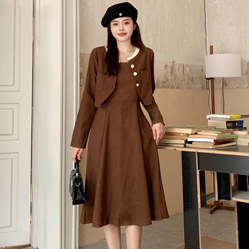 Actual shot | Two-piece set | High-end cardigan jacket + suspender dress for women in autumn and winter French corduroy suit
