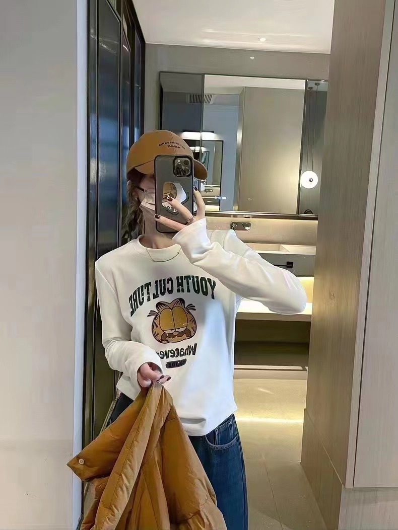 Early spring new Korean fashion women's round neck cartoon pattern printed long-sleeved bottoming shirt T-shirt top