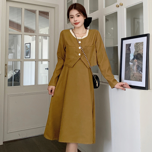 Actual shot | Two-piece set | High-end cardigan jacket + suspender dress for women in autumn and winter French corduroy suit