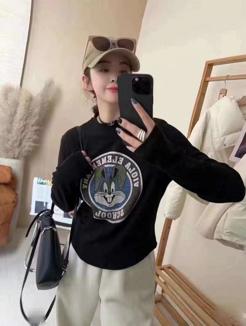 Early spring new Korean fashion women's round neck cartoon printed long-sleeved bottoming shirt T-shirt top