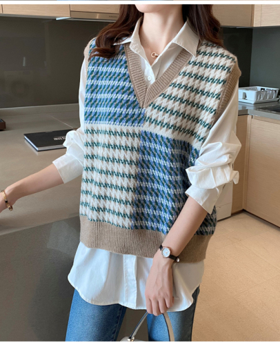 Spring women's clothing 2024 new V-neck knitted vest waistcoat houndstooth contrasting loose sweater vest outer wear