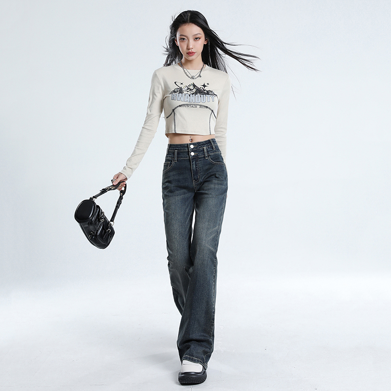 Actual shot of 2024 early spring slim-cut trousers, versatile and lengthening