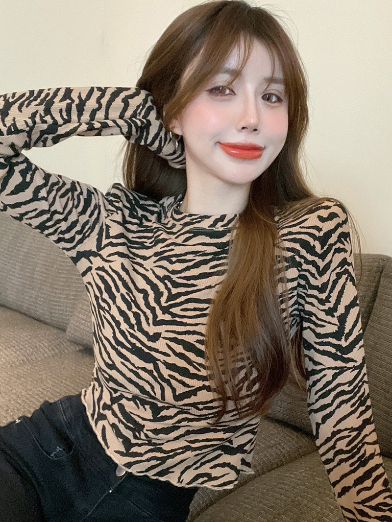 實拍   斑馬紋印花長袖t恤女短款打底衫上衣女