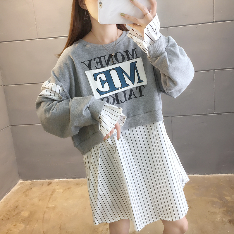 Actual shot of 2024 spring 25 cotton fake two-piece mid-length Korean style letter printed long-sleeved round neck sweatshirt for women