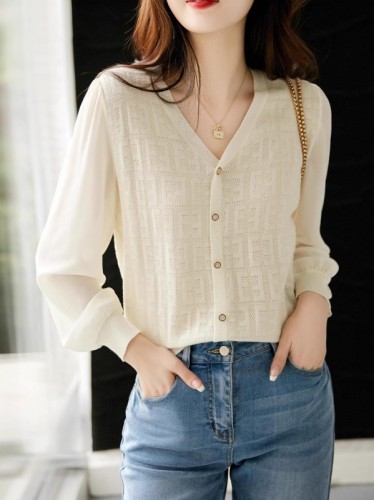 Gentle temperament spring 2024 new long-sleeved hollow chiffon splicing V-neck pullover knitted shirt top