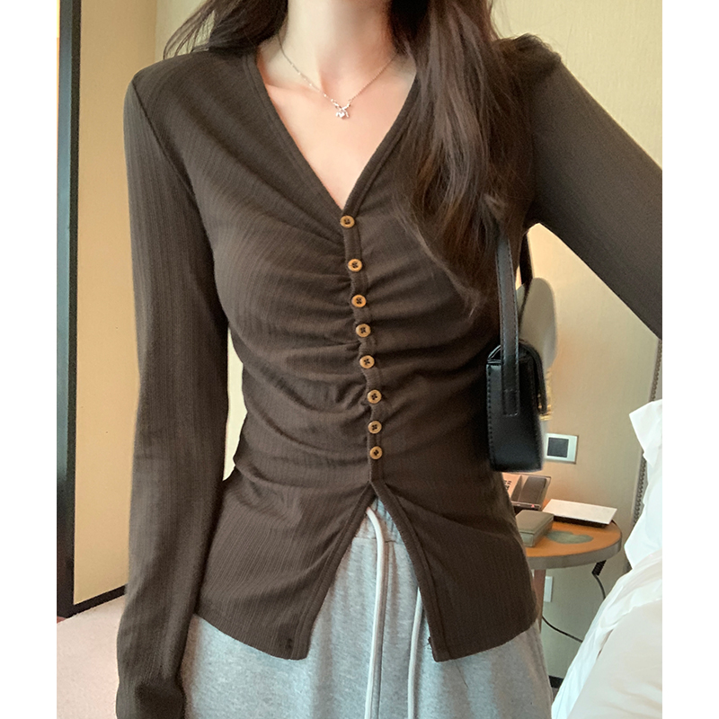 Real photos of Korean version of small slim fit V-neck pleated long-sleeved T-shirt for women spring 2024 new inner layering