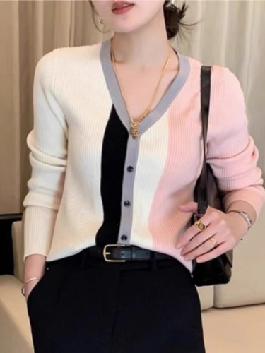 French sweet contrasting color v-neck pit strip knitted cardigan women's 2024 early spring new style gentle and beautiful sweater top