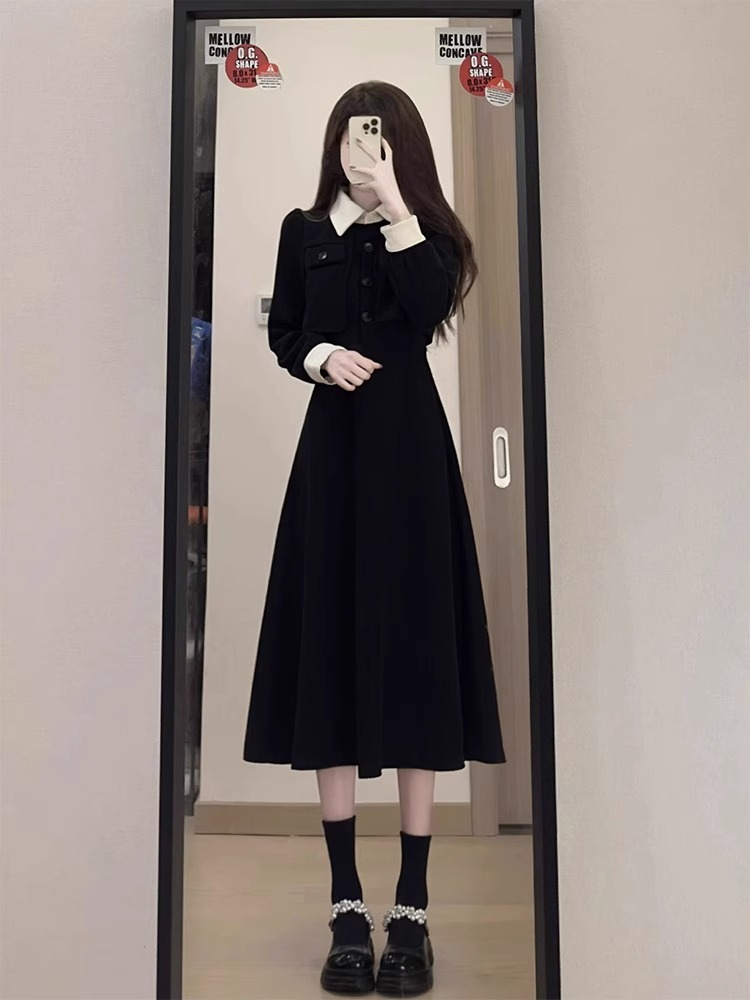 Hepburn black dress spring and autumn 2024 new women's deep winter wear with a complete set of New Year's long skirts
