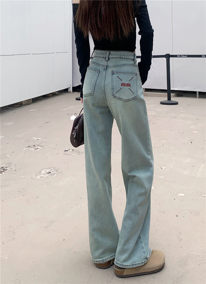 Real shot ~ Embroidered letters, light-colored narrow straight jeans, spring and autumn straight trousers, fashionable floor-length trousers
