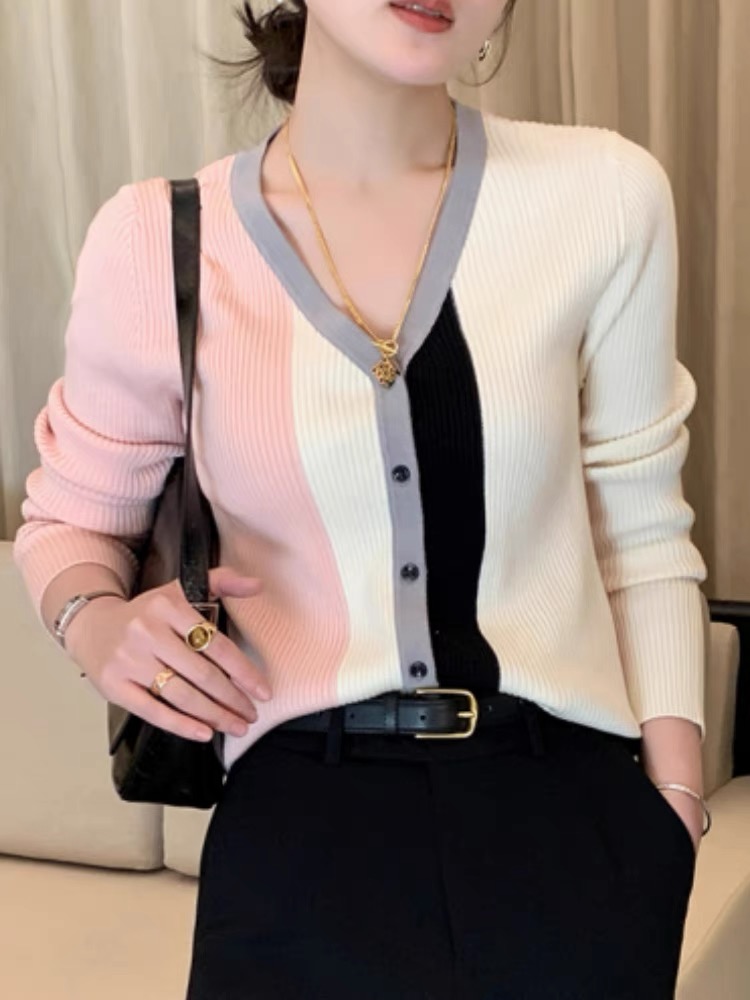 French sweet contrasting color v-neck pit strip knitted cardigan women's 2024 early spring new style gentle and beautiful sweater top