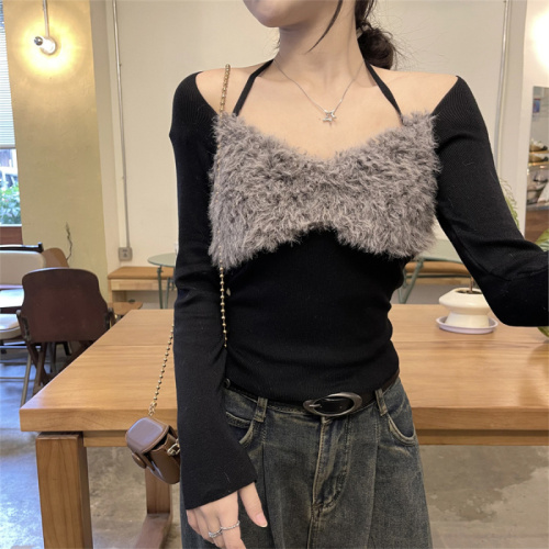 Real shot of sweet and spicy retro style halter neck furry splicing long sleeves slimming bottoming short top T-shirt