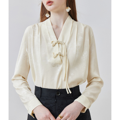 XZLDHY Spring 2024 new style champagne apricot French V-neck design, chic commuting new Chinese style shirt for women
