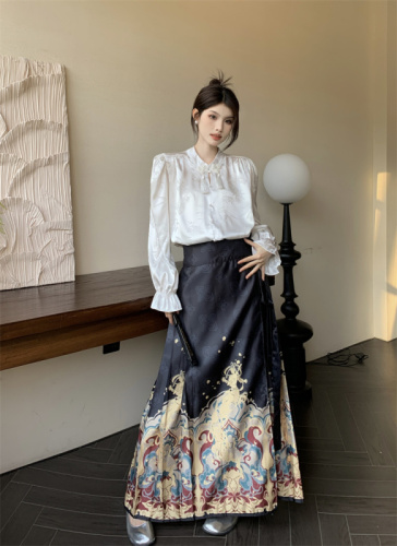 Actual shot of new Chinese style Chinese style tassel button-up shirt + printed horse face skirt suit