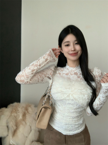 Real shot of half turtleneck lace bottoming shirt with long sleeves and slim fit sexy hollow top