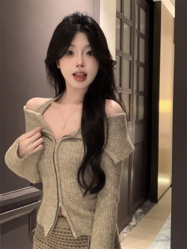 Actual shot of gentle style one-shoulder sweater for women in autumn long-sleeved waist slim fit pure desire double zipper cardigan